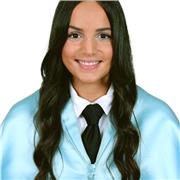 Soy maestra de Educación Primaria, que ha residido en Estados Unidos y podría dar clases a cualquier tipo de personas.